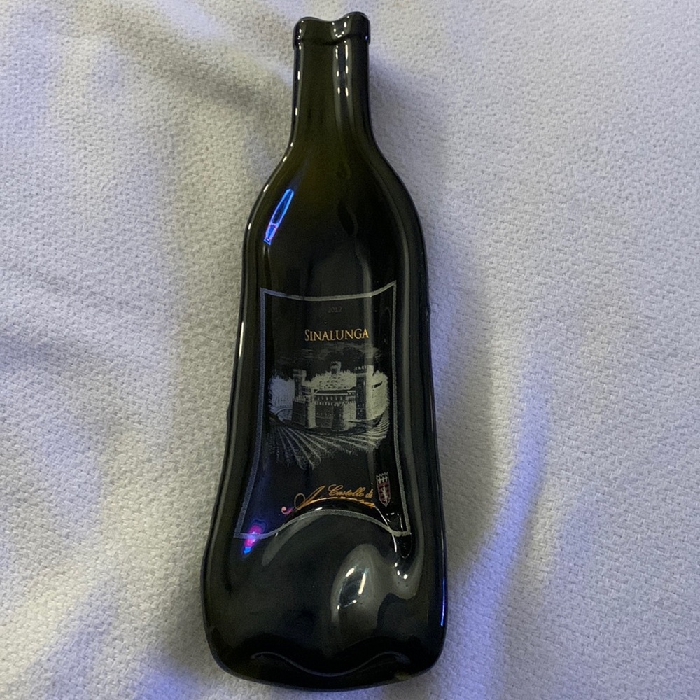 Flattened wine 🍷 bottle tray